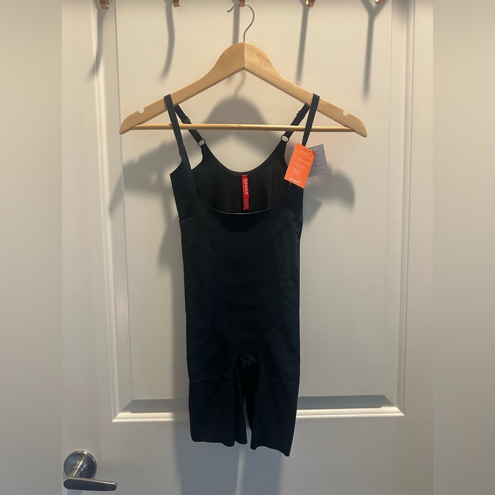 NWT Spanx Oncore open bust mid thigh bodysuit